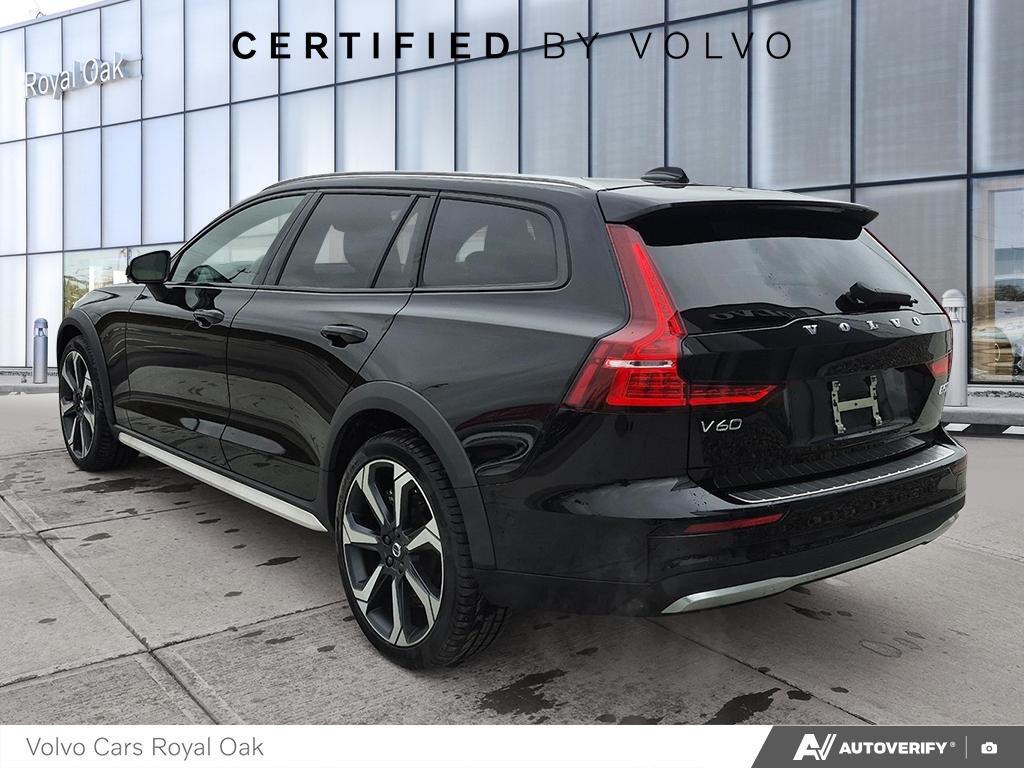 2026 Volvo V60 Cross Country Ultra-3