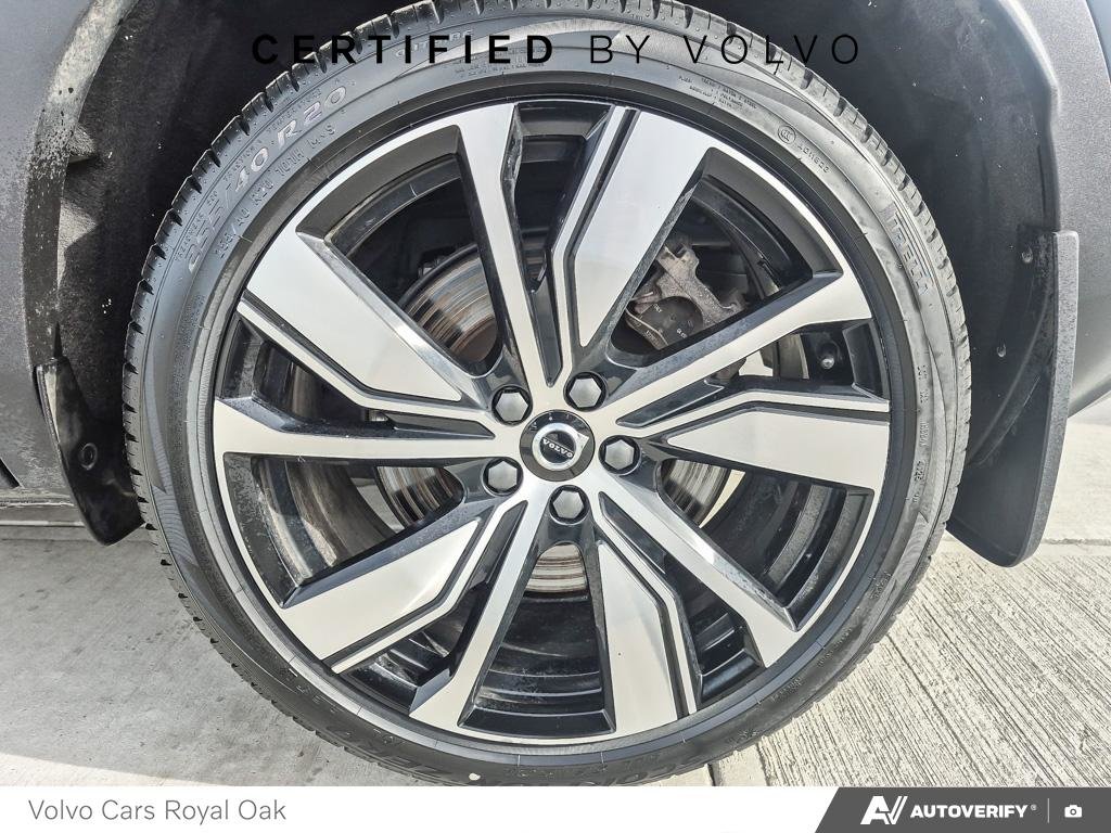 2022 Volvo XC40 Recharge Pure Electric Plus-5