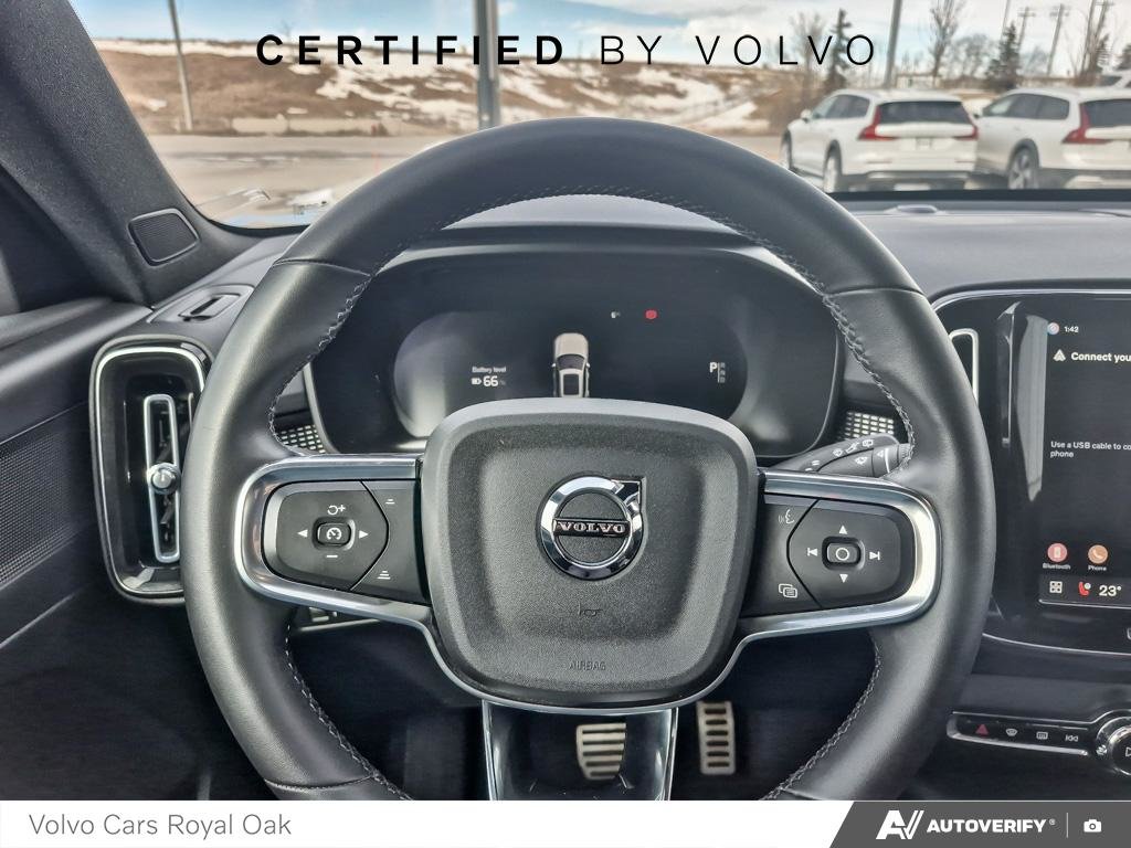 2022 Volvo XC40 Recharge Pure Electric Plus-13