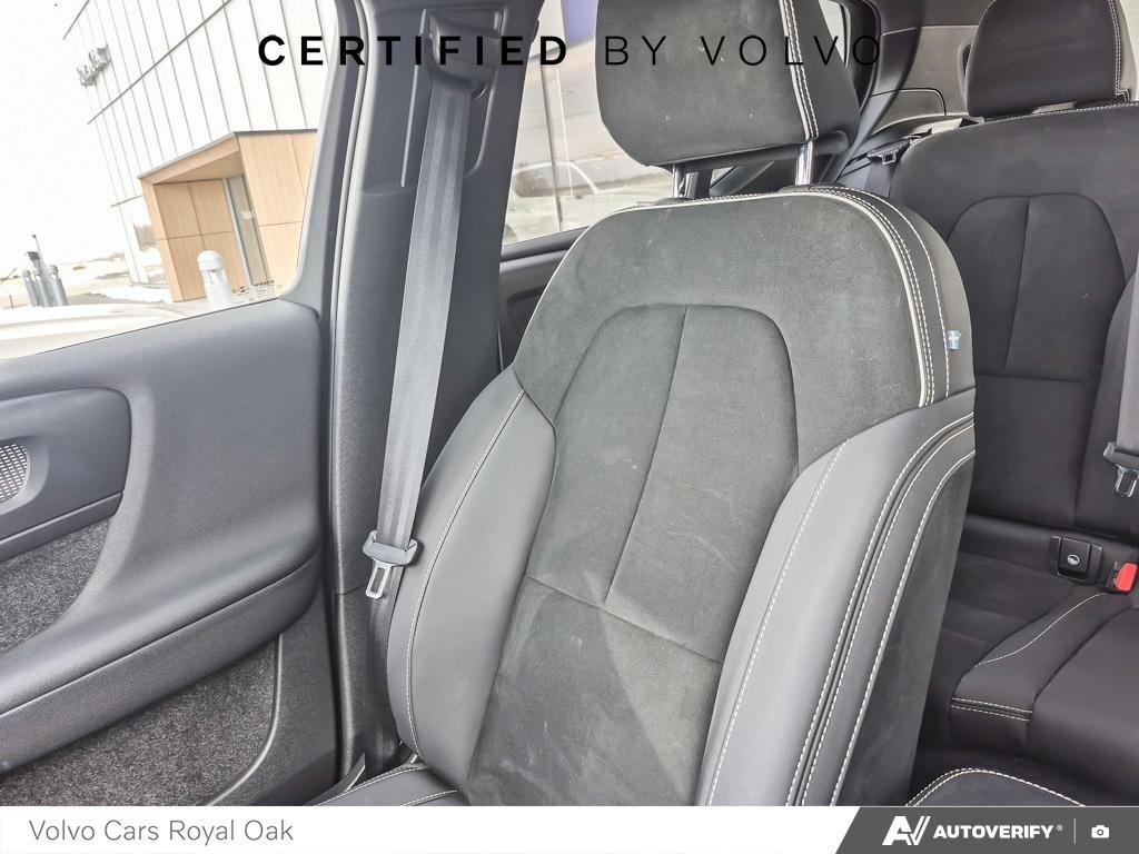 2022 Volvo XC40 Recharge Pure Electric Plus-19