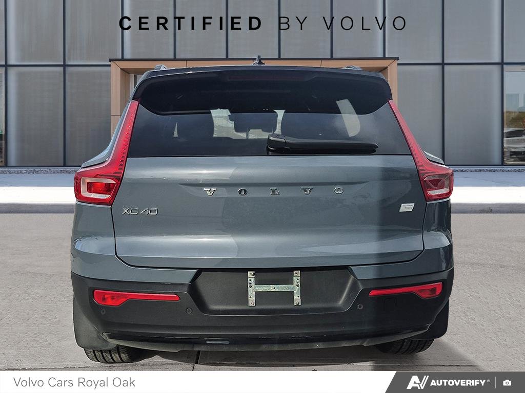 2022 Volvo XC40 Recharge Pure Electric Plus-4