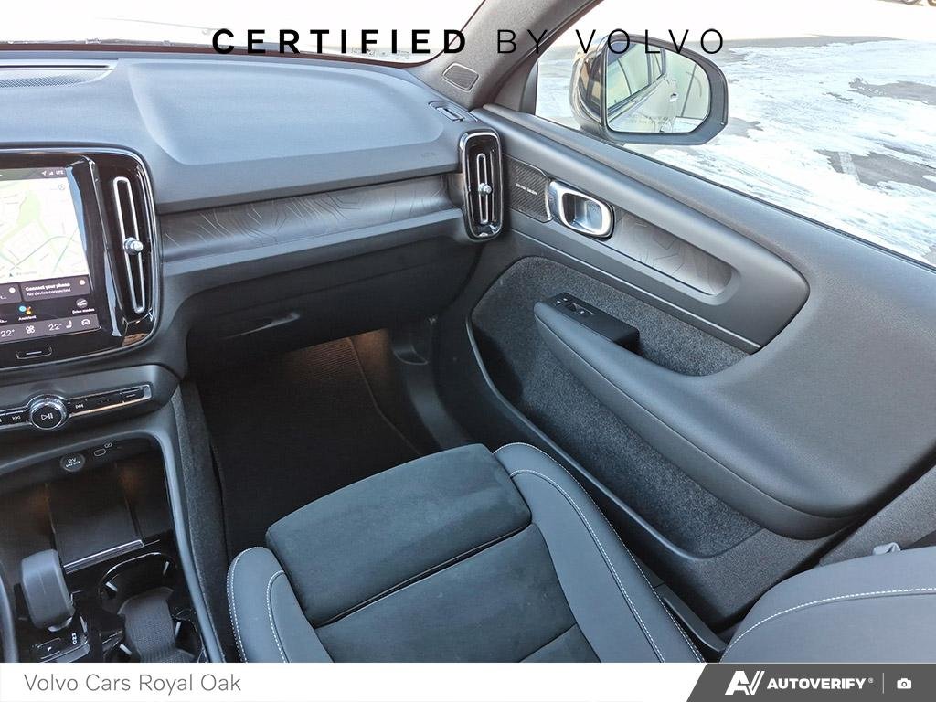 2023 Volvo XC40 Recharge Pure Electric Ultimate-23