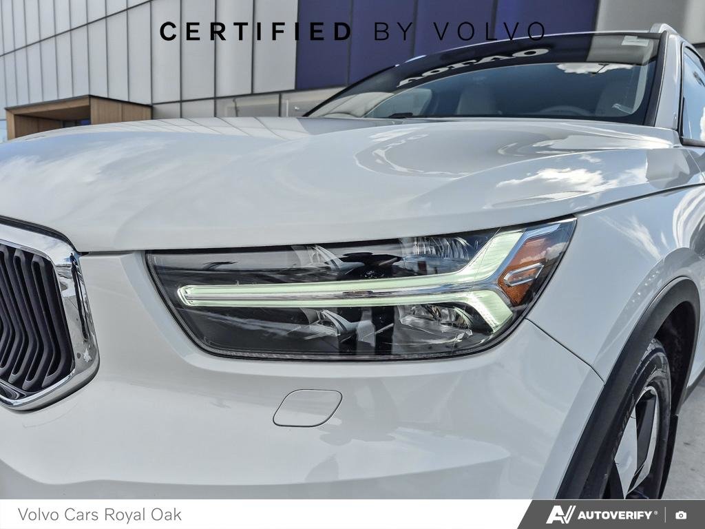2022 Volvo XC40 Momentum-7