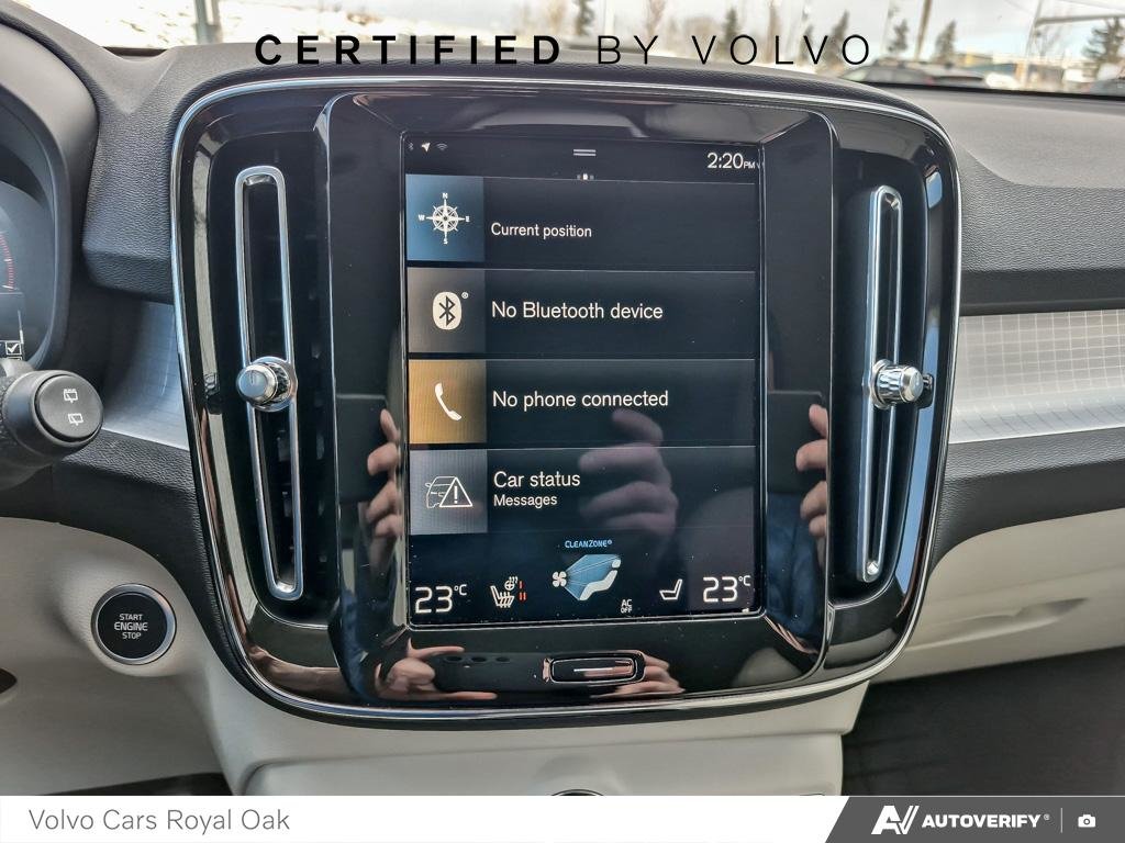 2022 Volvo XC40 Momentum-18