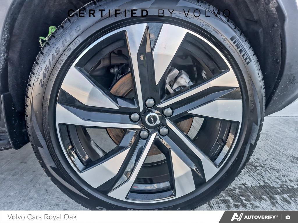 2024 Volvo XC40 Ultimate Bright Theme-5