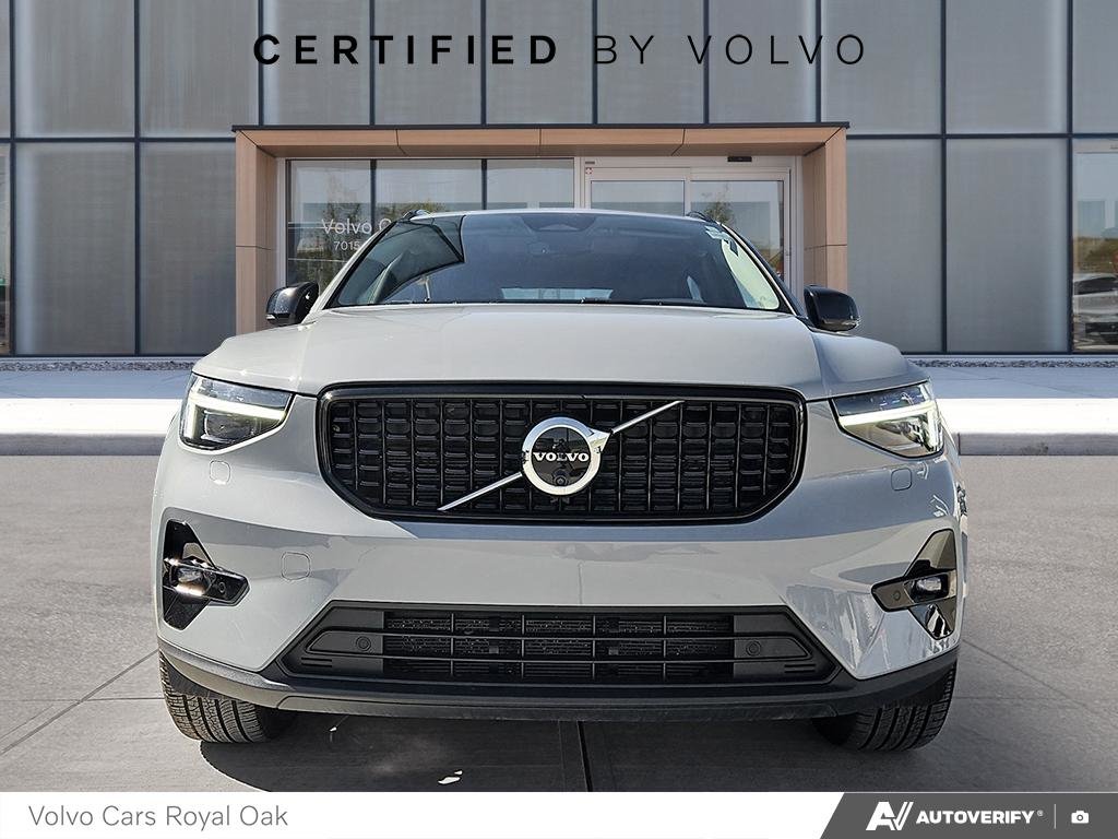 2024 Volvo XC40 Ultimate Dark Theme-1