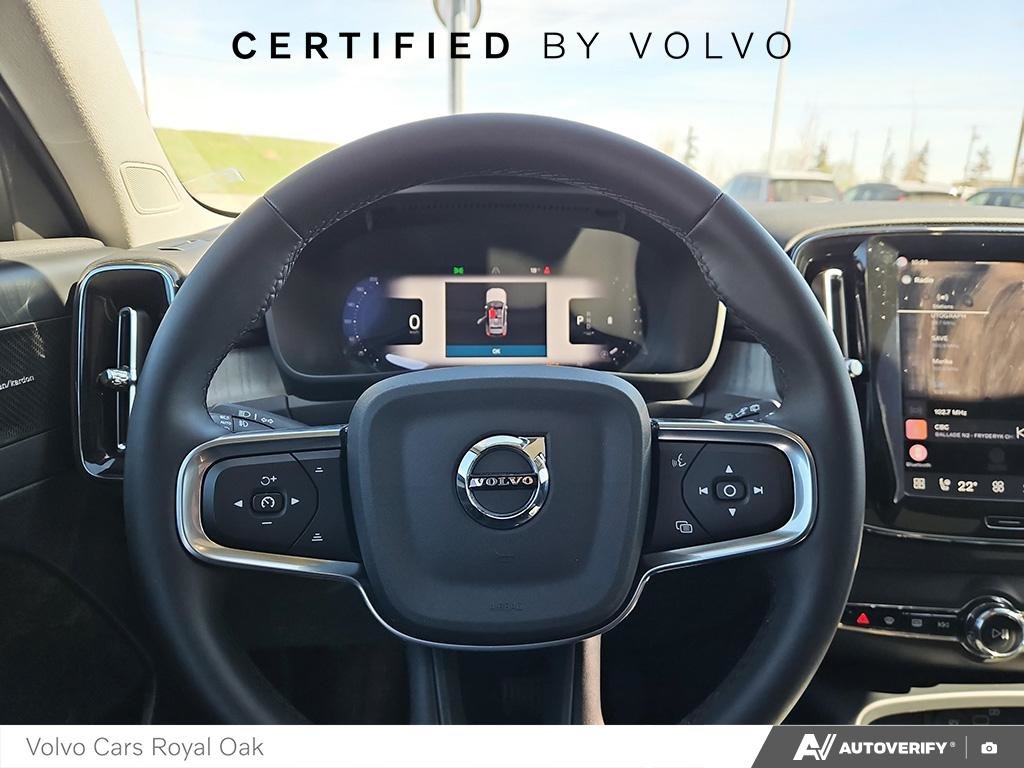 2024 Volvo XC40 Ultimate Dark Theme-13