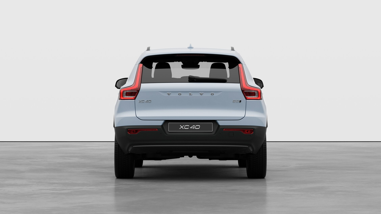 2026 Volvo XC40 Plus Dark Theme-5