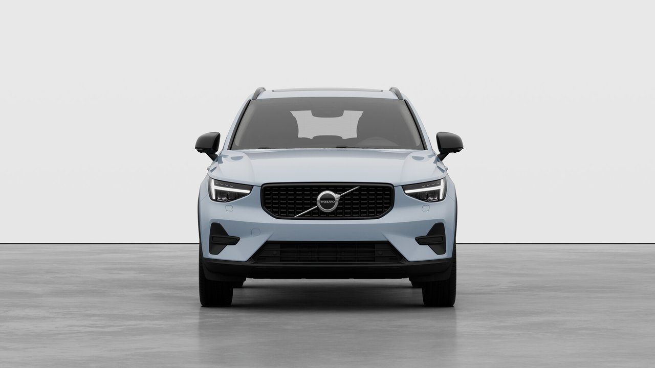 2026 Volvo XC40 Core (Dark Theme)-4