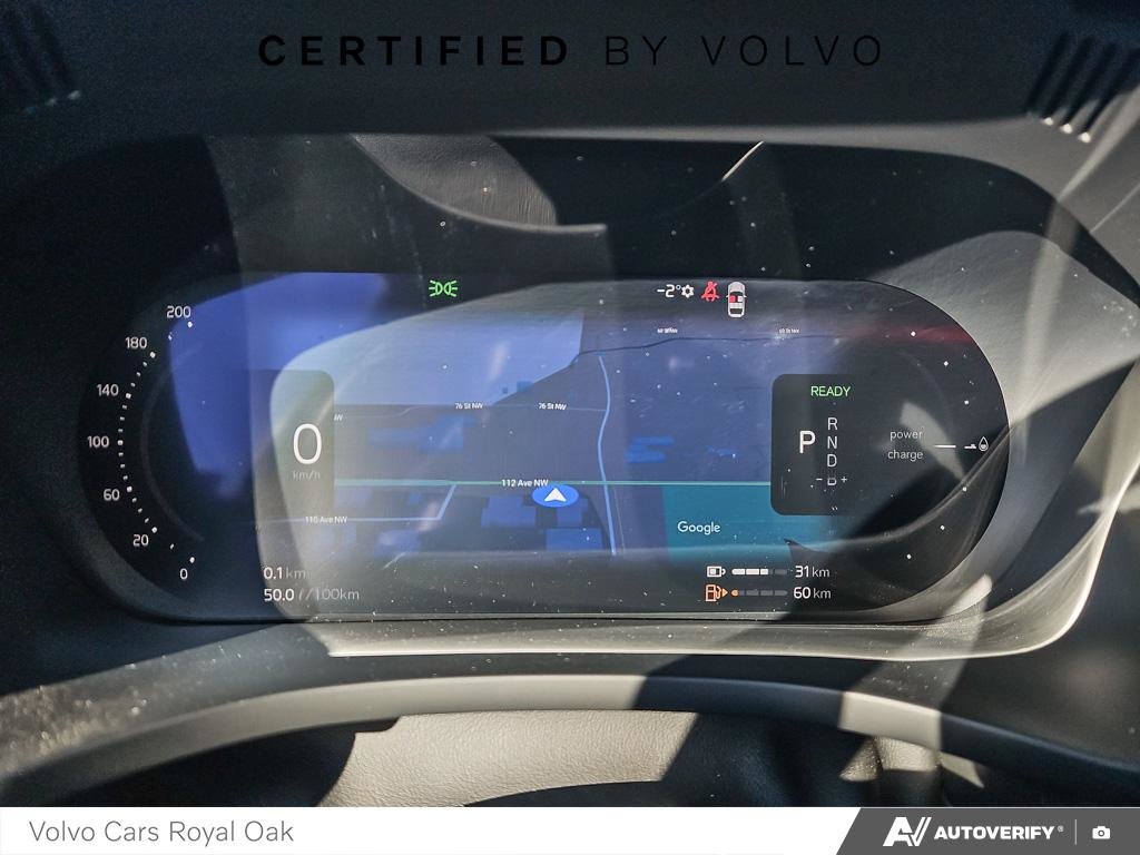 2025 Volvo XC60 Plug-In Hybrid Ultra Dark Theme-14