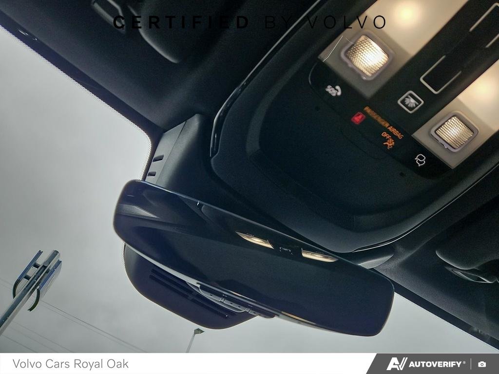 2026 Volvo XC60 Plug-In Hybrid Ultra Black Edition-20