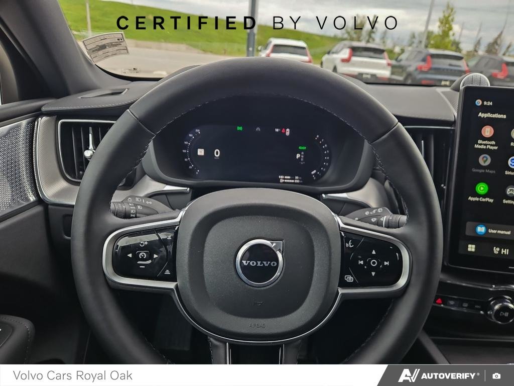 2026 Volvo XC60 Plug-In Hybrid Ultra Black Edition-13
