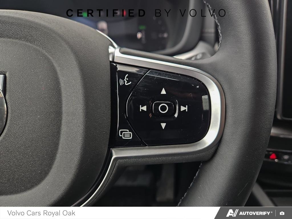 2026 Volvo XC60 Plug-In Hybrid Ultra Black Edition-15