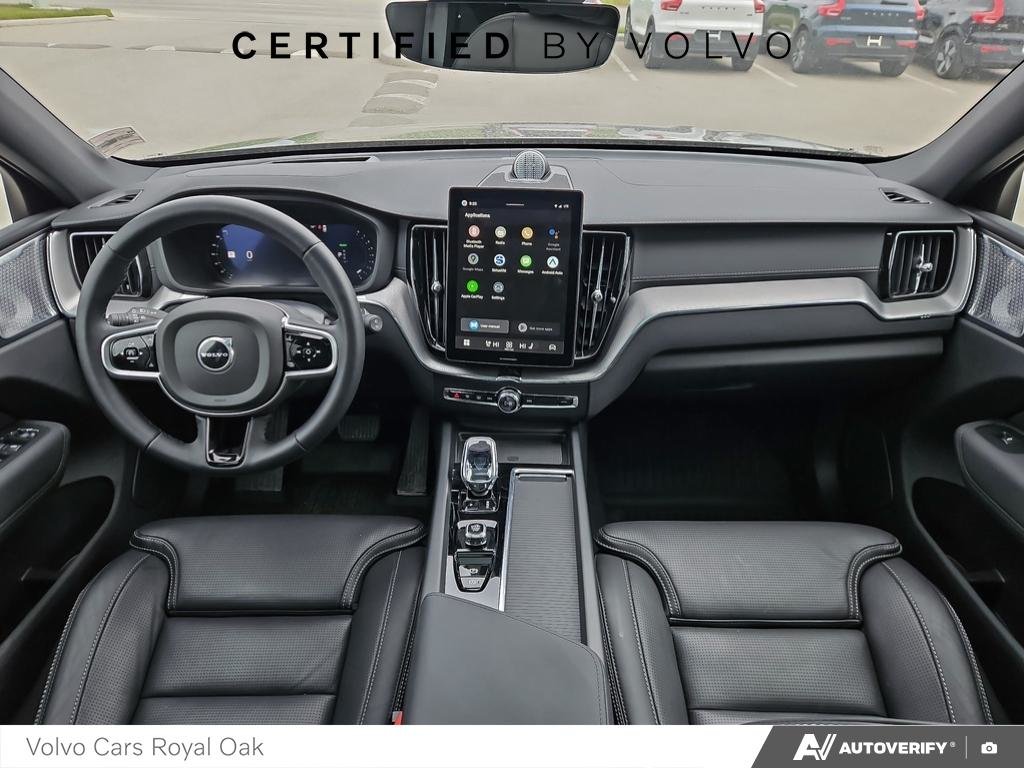 2026 Volvo XC60 Plug-In Hybrid Ultra Black Edition-23