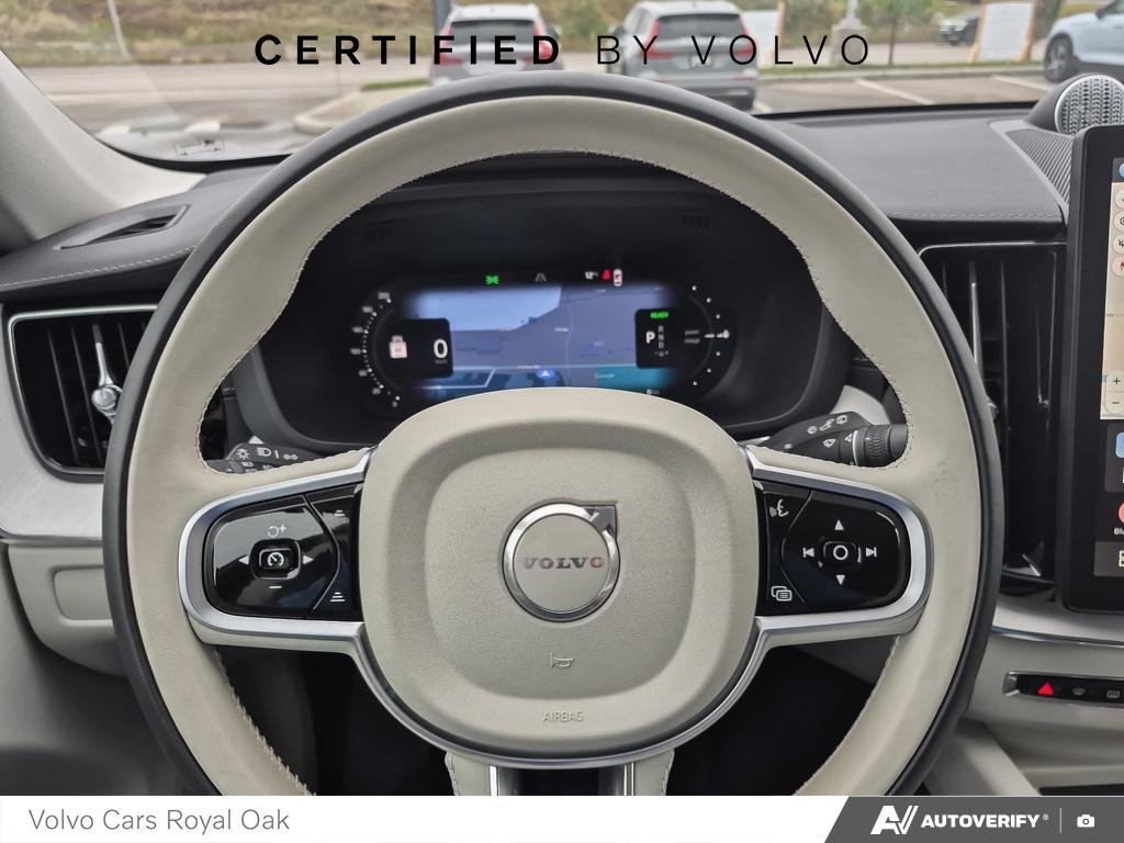 2026 Volvo XC60 Plug-In Hybrid Ultra Dark Theme-13