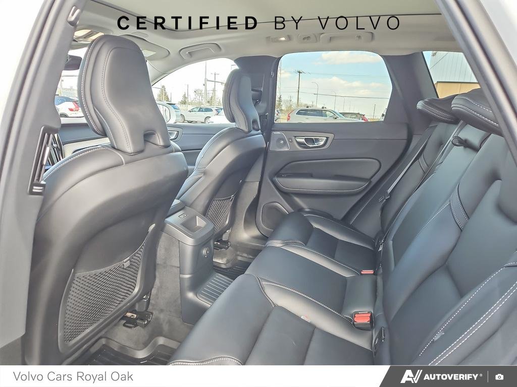 2022 Volvo XC60 Recharge Inscription-22