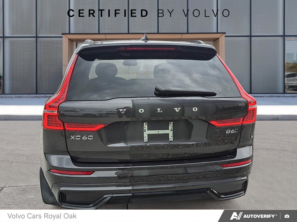 2023 Volvo XC60 Plus Dark Theme-4