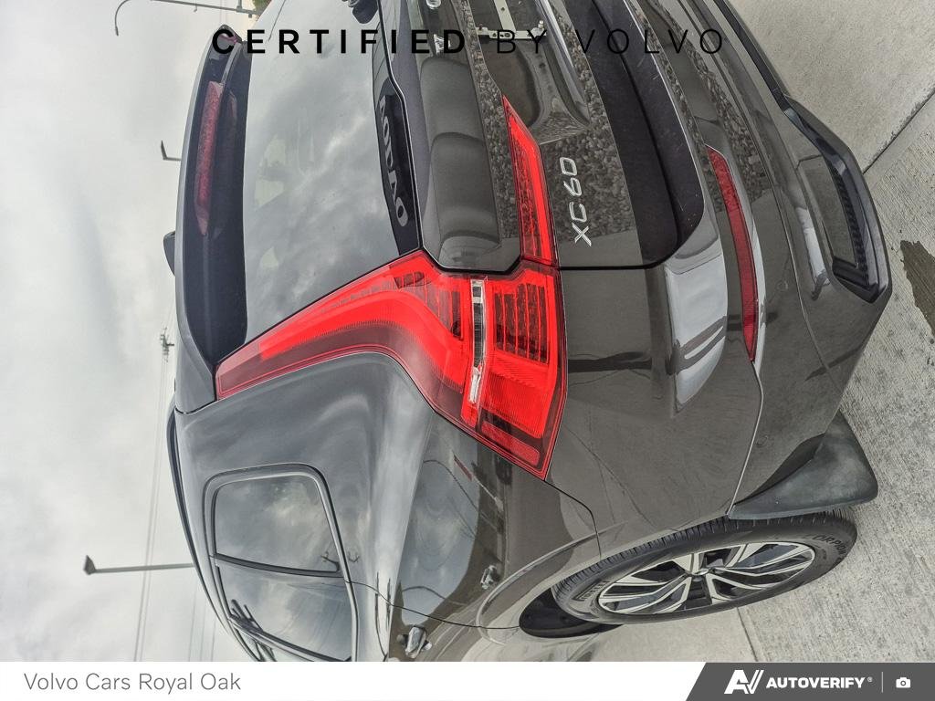 2023 Volvo XC60 Plus Dark Theme-10