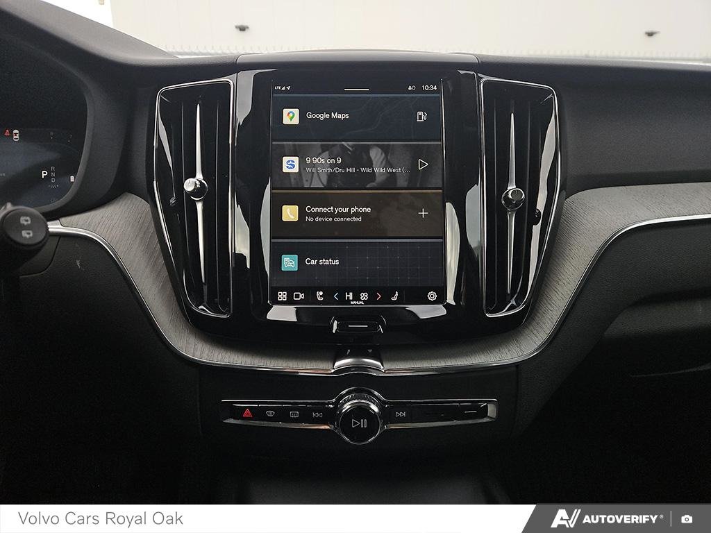 2025 Volvo XC60 Plus Dark Theme-18