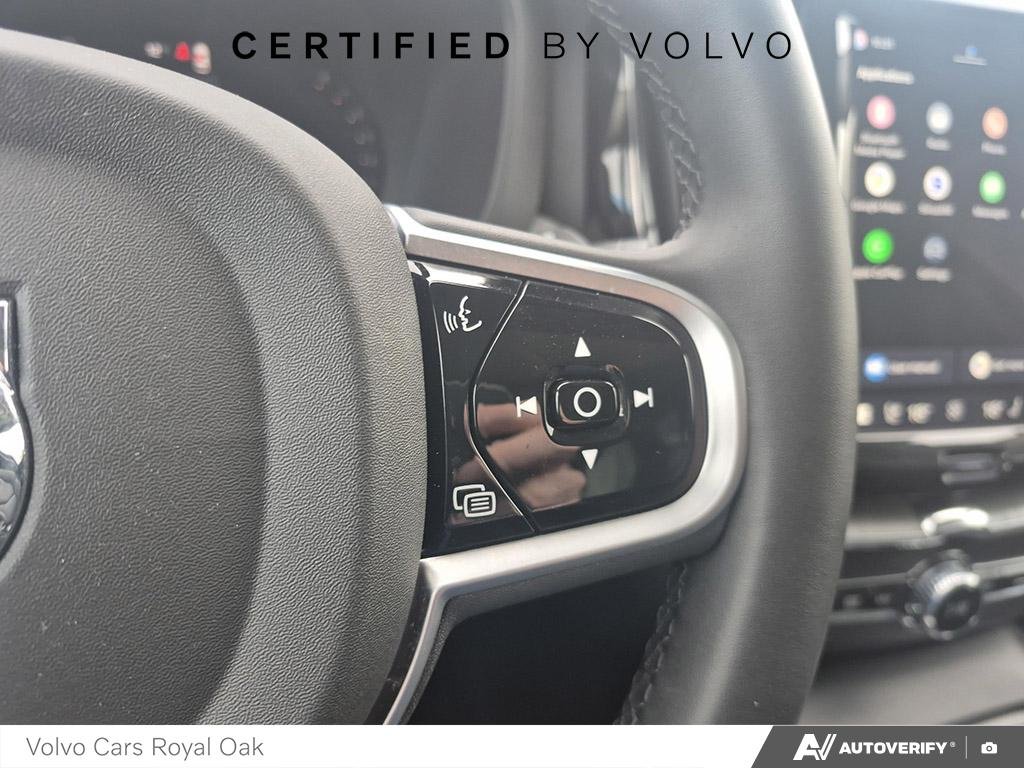 2025 Volvo XC60 Plus Dark Theme-15