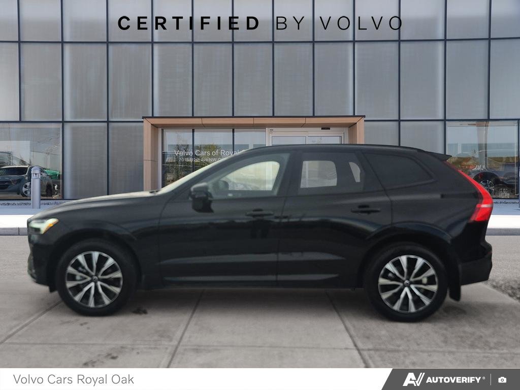 2025 Volvo XC60 Plus Dark Theme-2