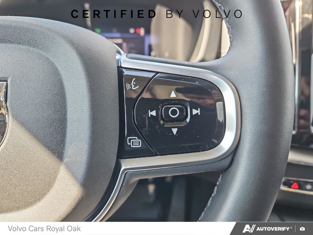 2025 Volvo XC60 Ultra Dark Theme-15