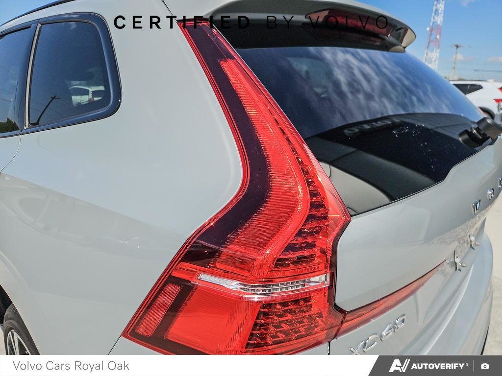 2025 Volvo XC60 Ultra Dark Theme-10