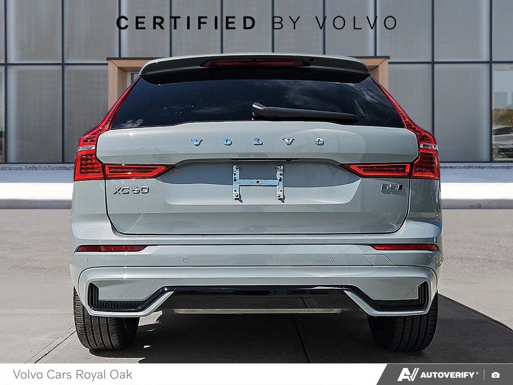 2025 Volvo XC60 Ultra Dark Theme-4