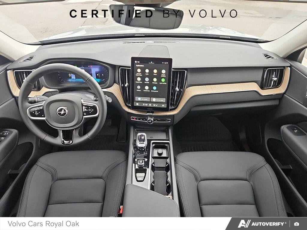 2026 Volvo XC60 Plus Dark Theme-23