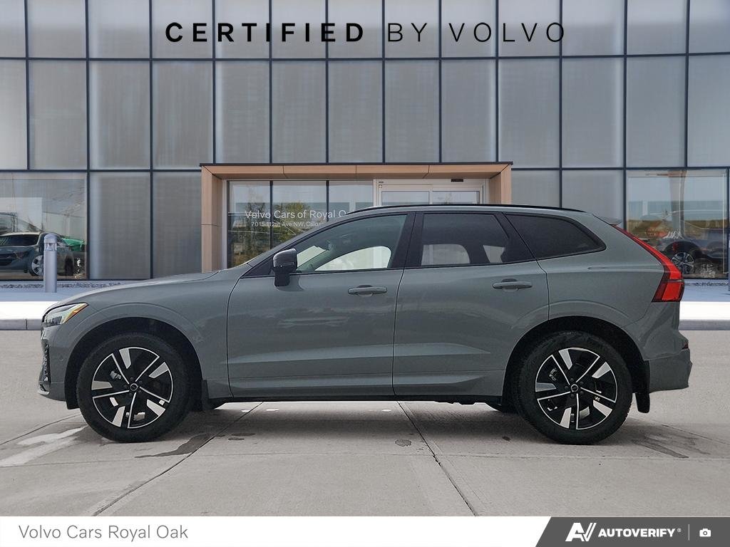 2026 Volvo XC60 Plus Dark Theme-2