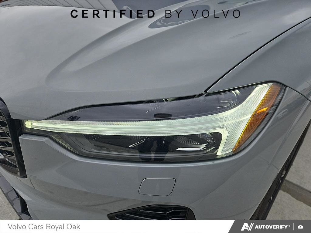 2026 Volvo XC60 Plus Dark Theme-7