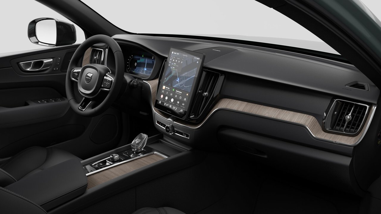 2027 Volvo XC60 Plus (Dark Theme)-9