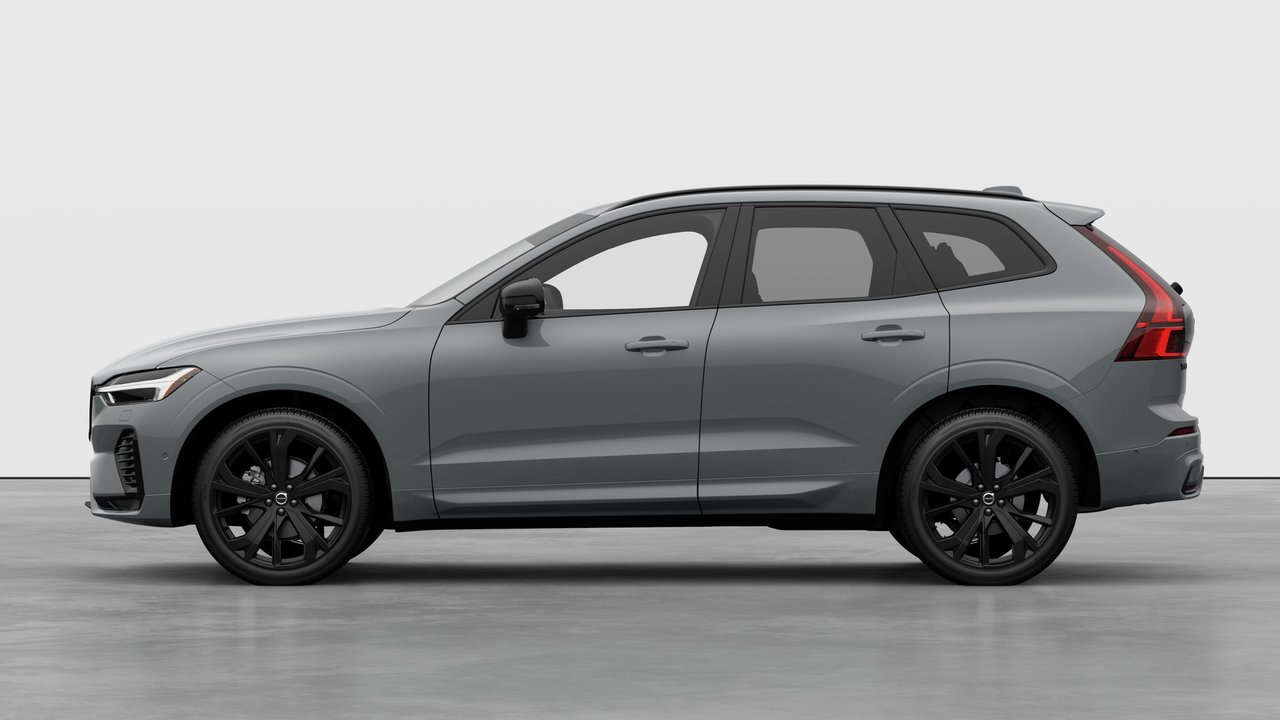 2027 Volvo XC60 Plus Black Edition-7