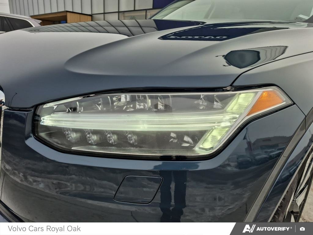 2025 Volvo XC90 Plug-In Hybrid Ultra Bright Theme-7