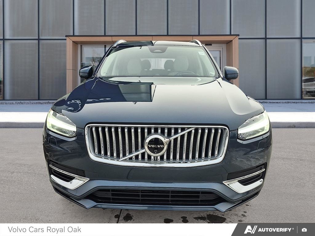 2025 Volvo XC90 Plug-In Hybrid Ultra Bright Theme-1