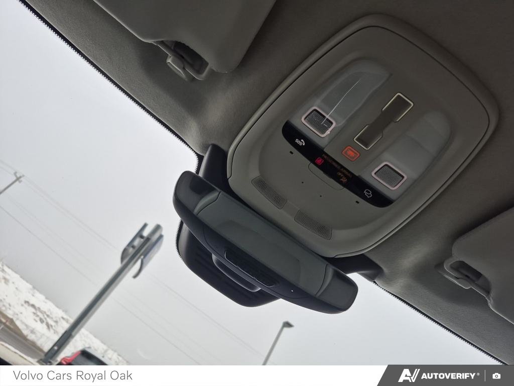 2025 Volvo XC90 Plug-In Hybrid Ultra Bright Theme-20