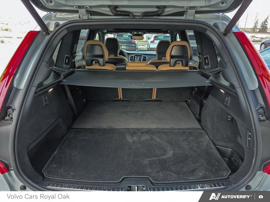 2025 Volvo XC90 Ultra Bright Theme-11