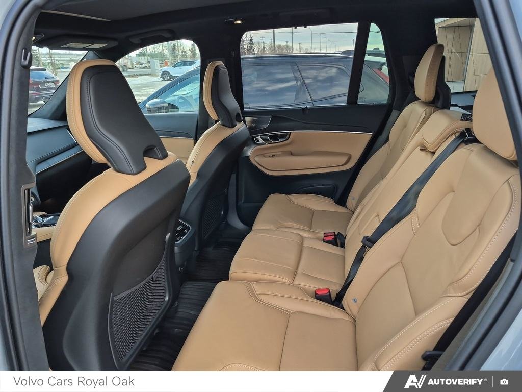 2025 Volvo XC90 Ultra Bright Theme-22
