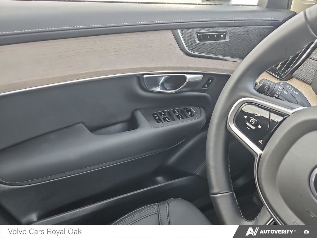 2025 Volvo XC90 Plus Bright Theme-16