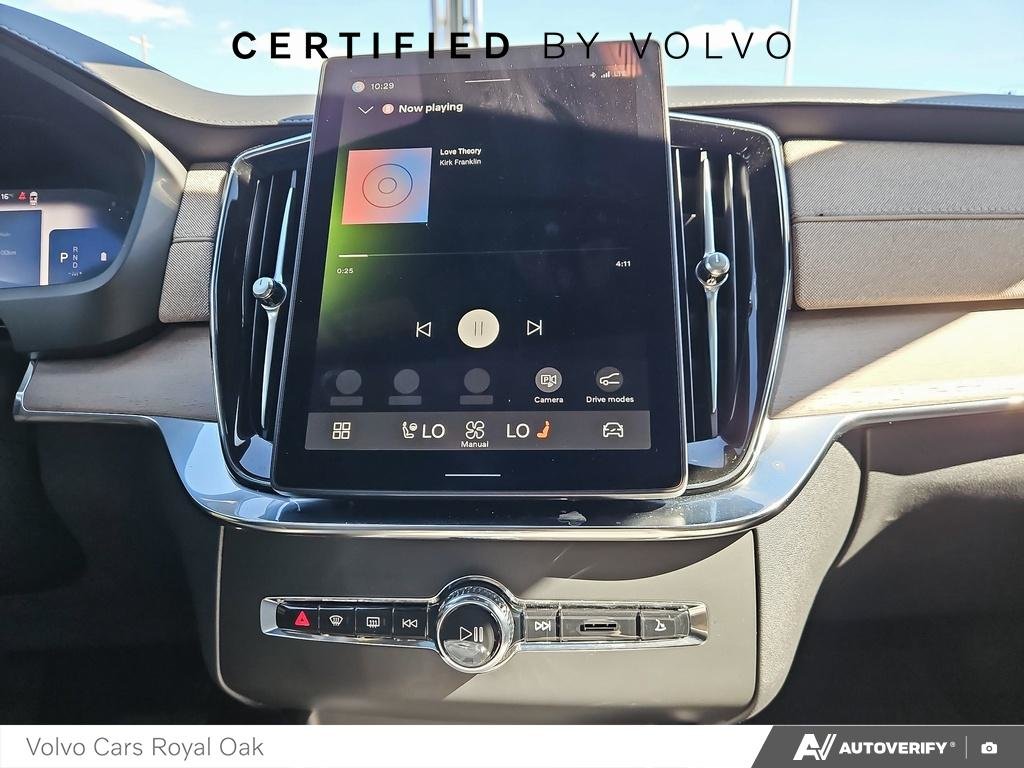2025 Volvo XC90 Plus Bright Theme-18