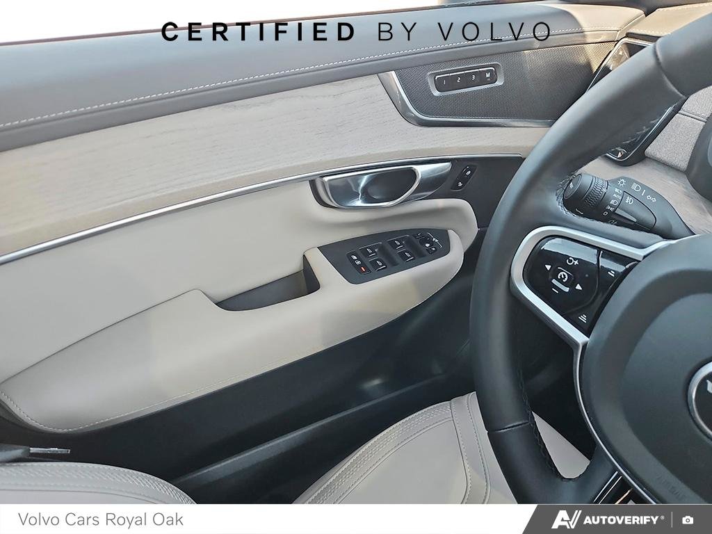 2025 Volvo XC90 Plus Bright Theme-16