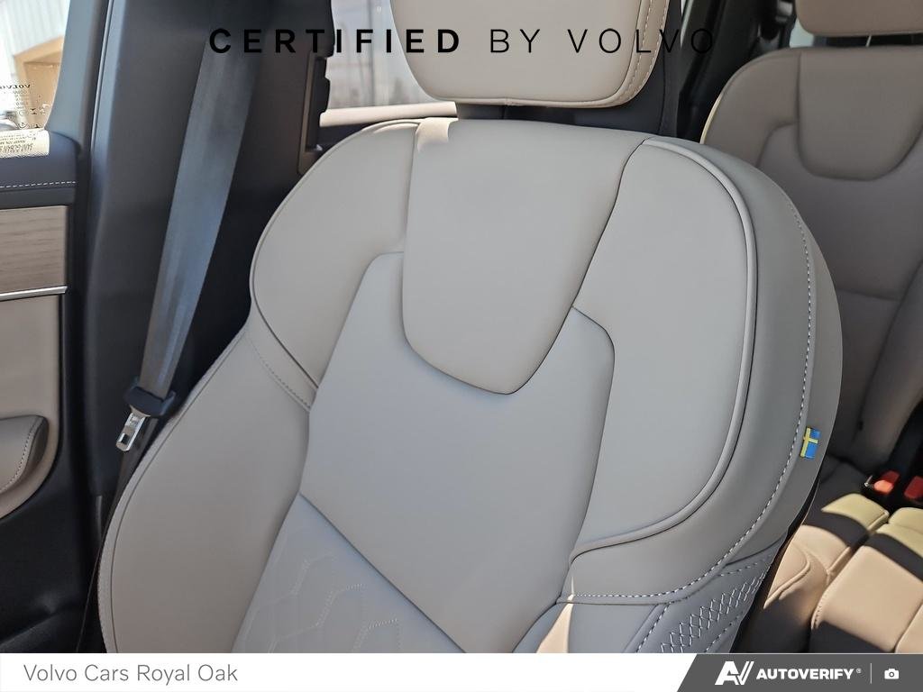 2025 Volvo XC90 Plus Bright Theme-19