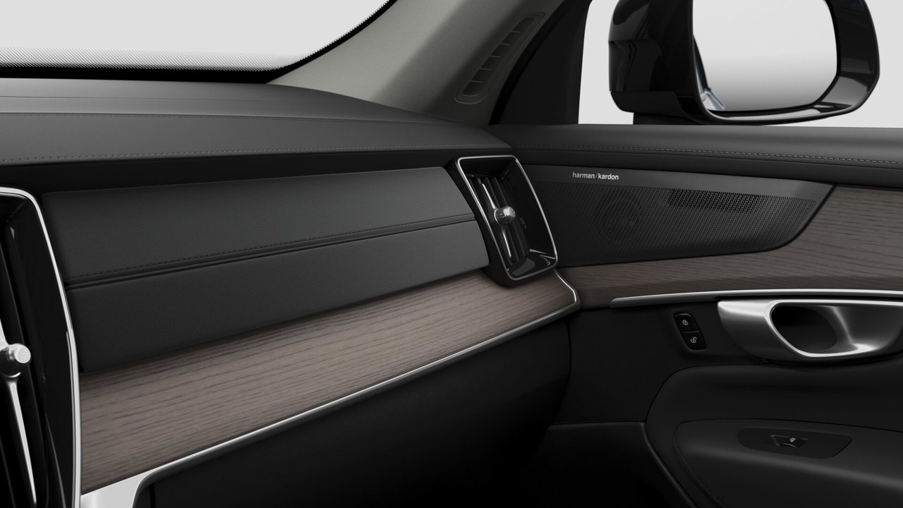 2026 Volvo XC90 Plus 7-Seater (Dark Theme)-8