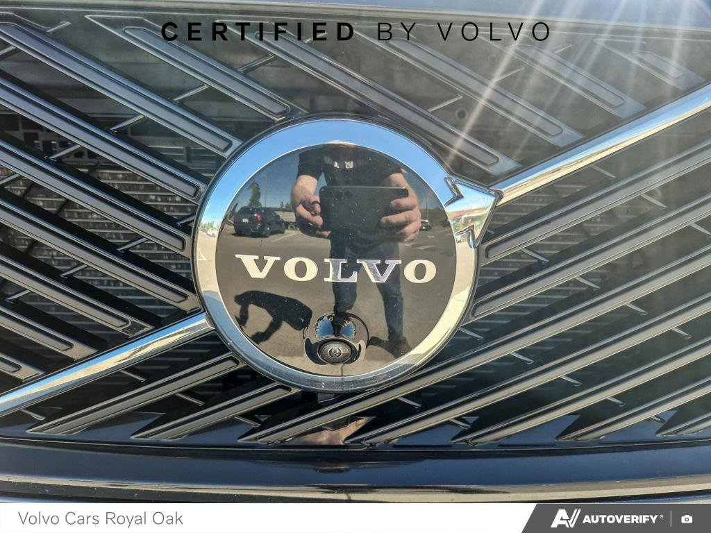 2026 Volvo XC90 Ultra Dark Theme-8