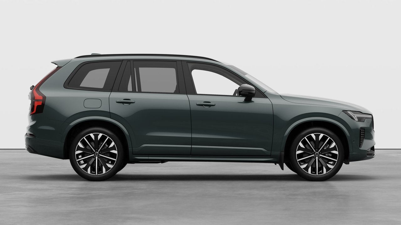 2027 Volvo XC90 Plus Dark Theme-6