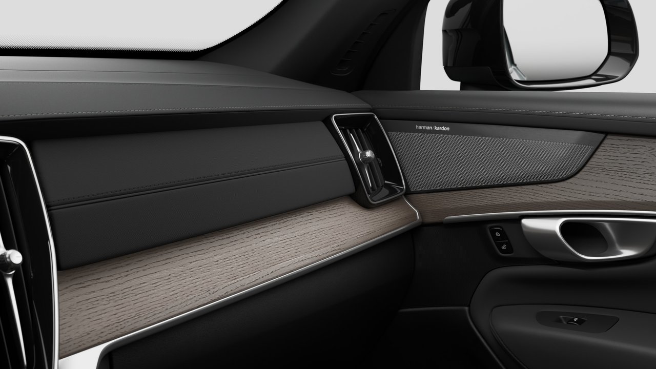 2027 Volvo XC90 Plus Dark Theme-8