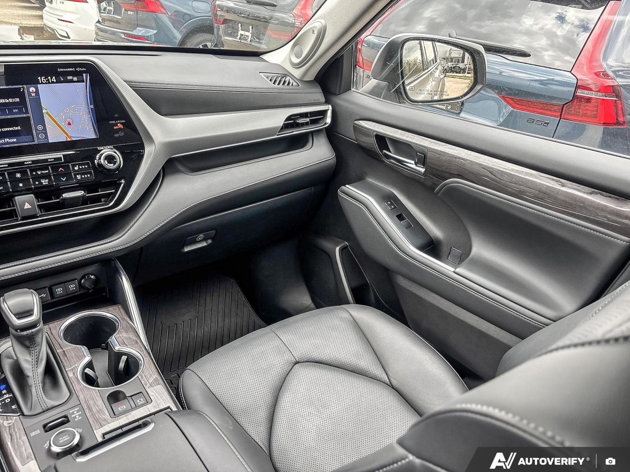 2021 Toyota Highlander Limited-24