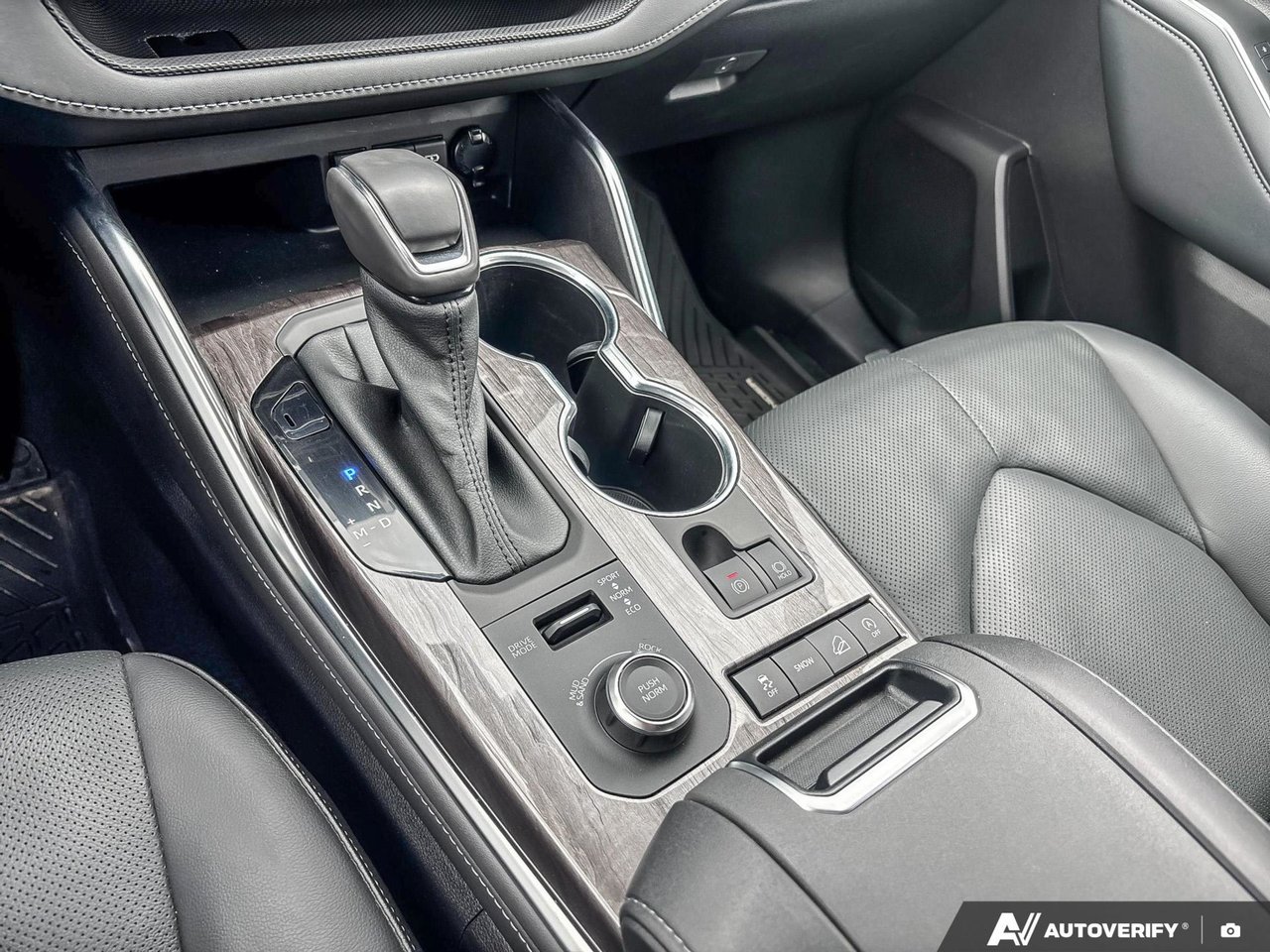 2021 Toyota Highlander Limited-17