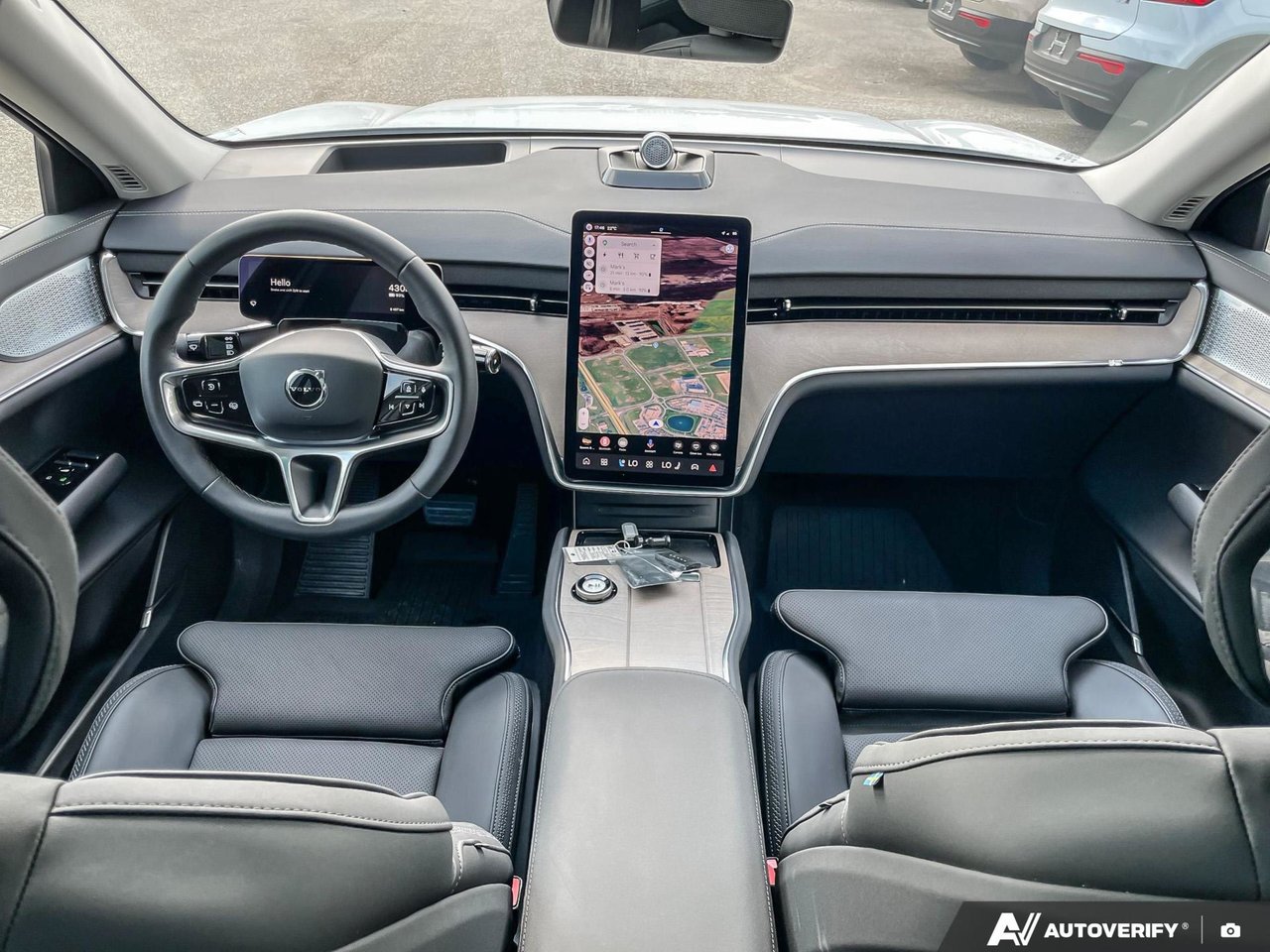 2025 Volvo EX90 Ultra-23