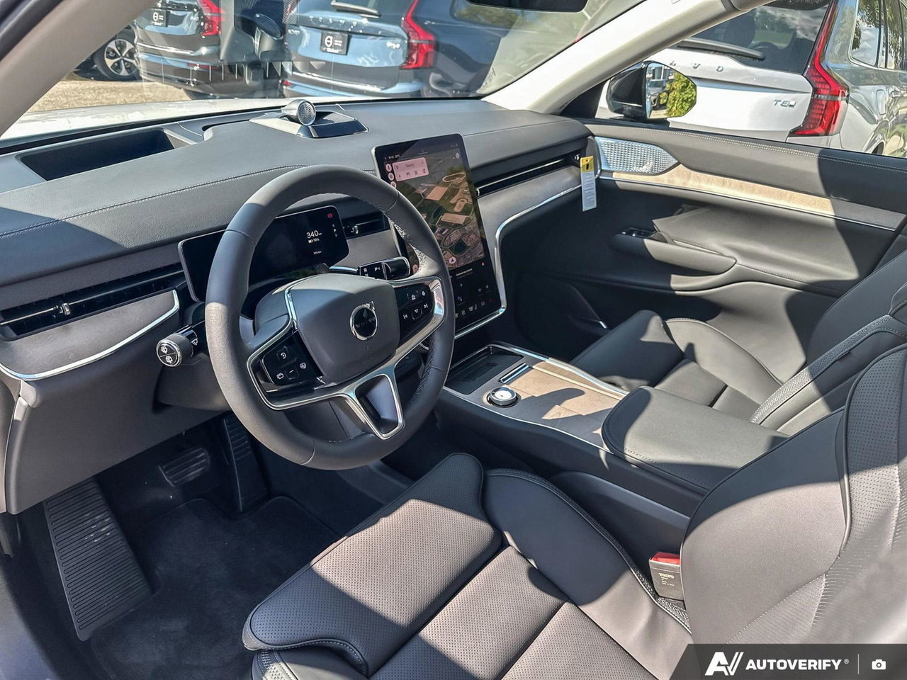 2025 Volvo EX90 Ultra-12